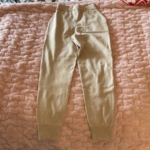 Group by babaton pants